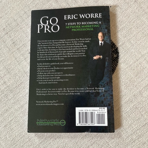 GoPro book by Eric Worre - Picture 3 of 3